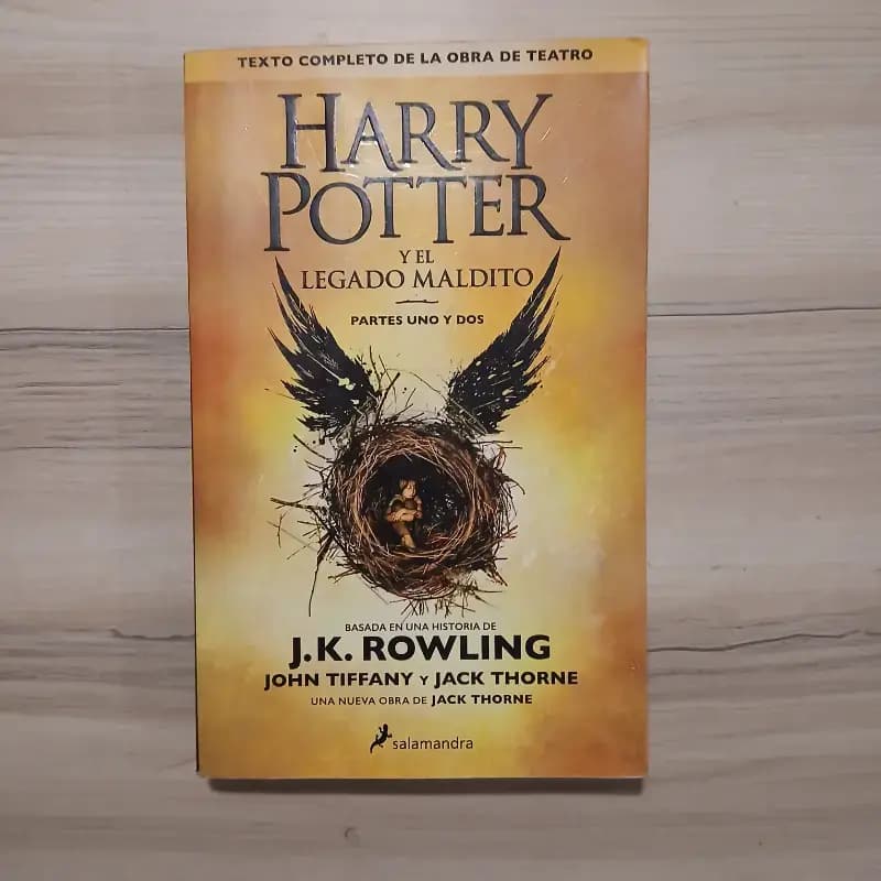 Portada de Harry Potter y El Legado Maldito / Harry Potter and the Cursed Child