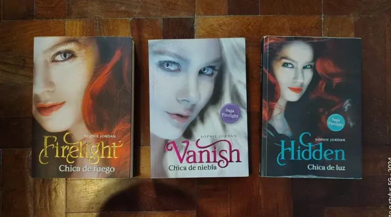 Portada de Pack X 3 "Saga Firelight"