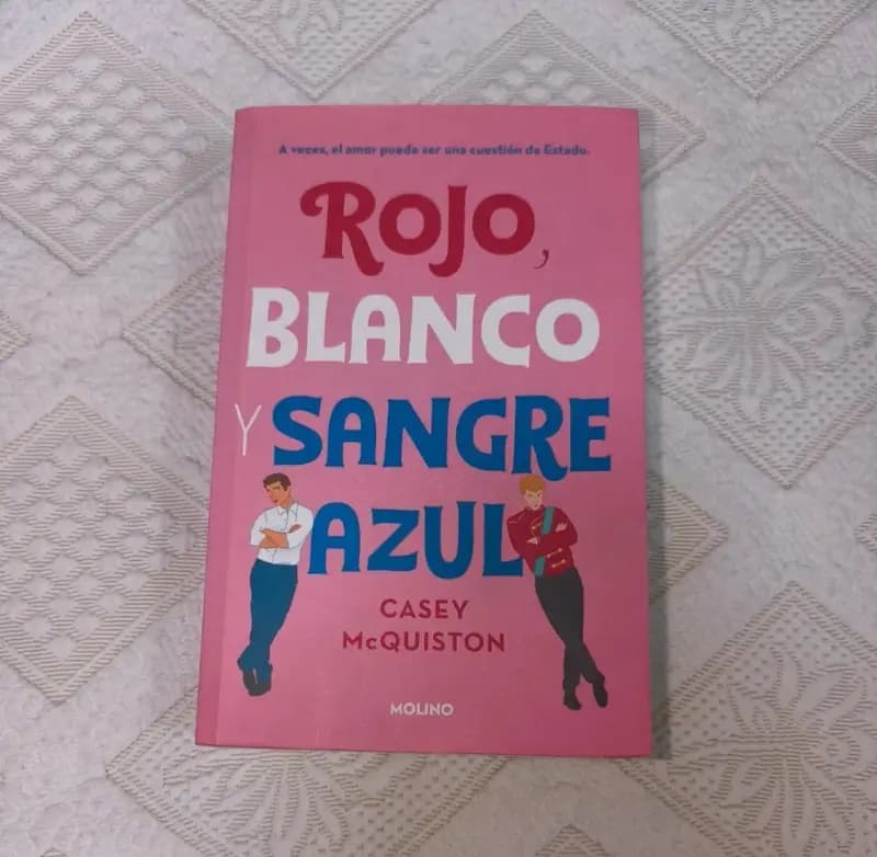 Portada de Rojo Blanco y Sangre Azul