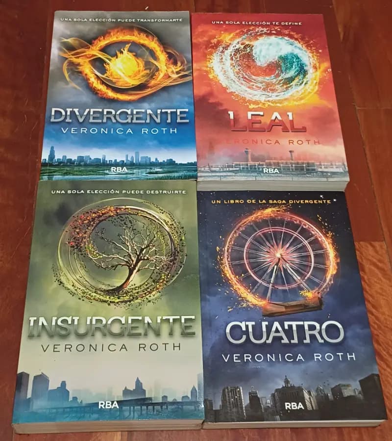 Portada de Divergente 1 - Divergente